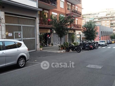 Garage/Posto auto in Vendita in Via di San Romano a Roma
