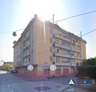 Locale commerciale in Vendita a Santa Croce sull'Arno Via del Bosco, 59/D,E,F,G ang. via Masini