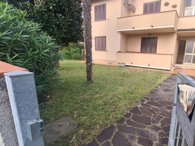 Quadrilocale con giardino, Pontedera pardossi