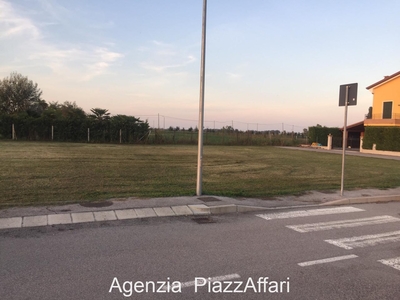 Terreno edificabile residenziale in vendita a Correzzola