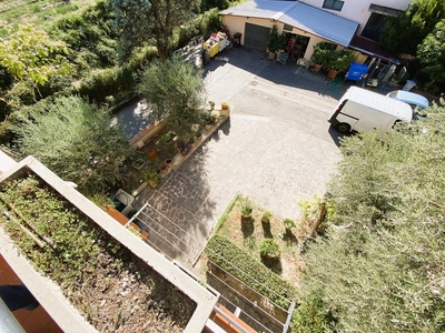 Villa Bifamiliare con giardino a Empoli