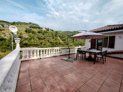 Villa bifamiliare in vendita a Soldano