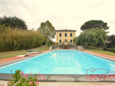 Villa con giardino, Lucca pieve santo stefano