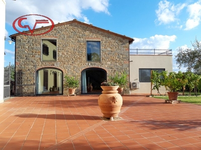 Villa in vendita 3 Stanze da letto a Castelfranco Piandiscò