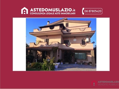 Villa in vendita a Aprilia