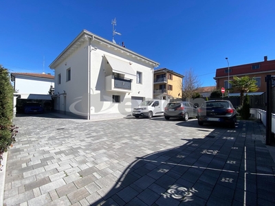 Villa in vendita a Castelfranco Emilia