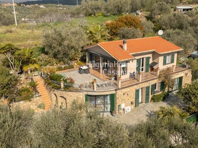 Villa in vendita a Imperia