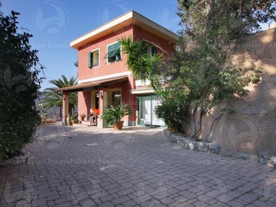 Villa in vendita a Laigueglia
