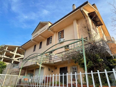 Villa in vendita a Mendicino