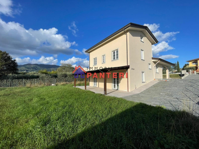 Villa nuova a Capannori - Villa ristrutturata Capannori