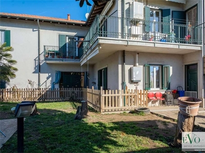 Villa unifamiliare in vendita a Vanzaghello