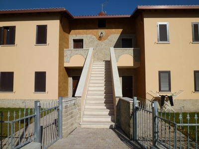 Appartamento in vendita a Capena Roma