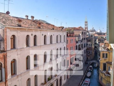 Appartamento in vendita a Venezia ponte dei Greci