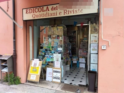 Edicola in vendita a Modena corso Canalgrande