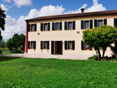 Porzione di Casa in vendita a Maserà di Padova via Terradura