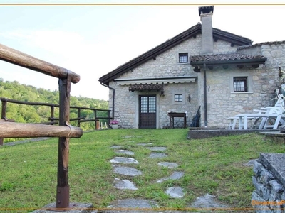 Villa a Schiera in vendita a Miane via Prade