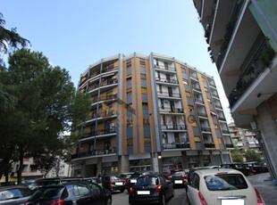 Appartamento da ristrutturare, Cosenza centro