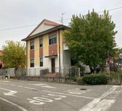 Appartamento - Pentalocale a Bernate Ticino