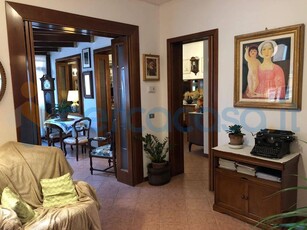 Appartamento Trilocale in affitto in Corso Cavour, Perugia