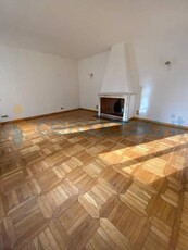 Appartamento Trilocale in ottime condizioni, in affitto in Costa San Giorgio, Firenze