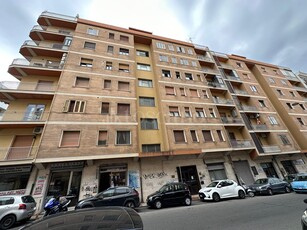 Casa a Catanzaro in Via Vittorio Pugliese, Centro