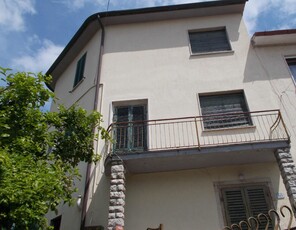 Casa indipendente con giardino, Vecchiano filettole