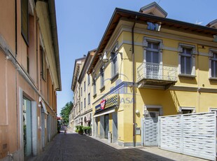 Casa indipendente di 822 mq a Monza