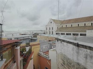 Casa indipendente in vendita a Bari Centro storico