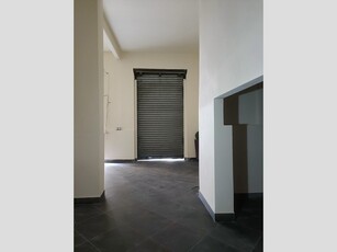 Immobile commerciale in Affitto a Genova, zona Albaro, 2'000€, 170 m²