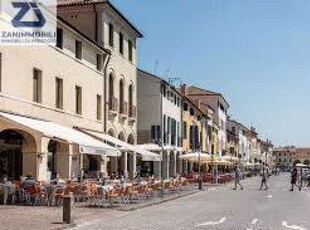Negozio in Affitto ad Castelfranco Veneto - 3000 Euro