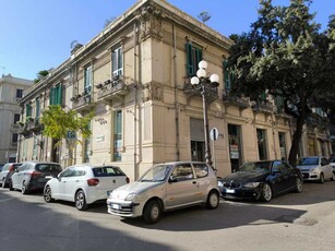 Negozio in Vendita ad Messina - 490000 Euro