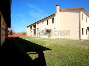 Rustico-Casale-Corte in Vendita ad Camisano Vicentino - 170000 Euro