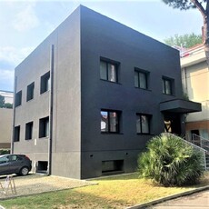Ufficio in Affitto a Riccione Riccione - Centro