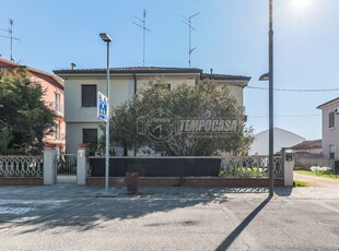 Vendita Casa indipendente Via Alessandro Manzoni, Barbiano, Cotignola