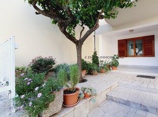 Villa in vendita in via delle begonie, Ascoli Piceno