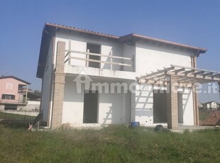 Villa nuova a Cassano Spinola - Villa ristrutturata Cassano Spinola