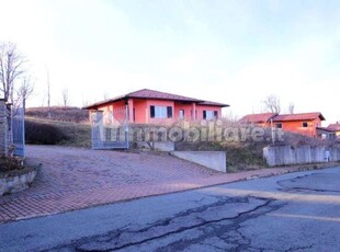 Villa nuova a Trisobbio - Villa ristrutturata Trisobbio
