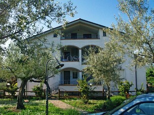 Villa Plurifamiliare a Citta' Sant'Angelo in Via tavolato 44, Città Sant'Angelo