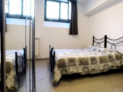 Letto in affitto in appartamento trilocale a Affori, Milano