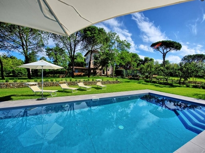 Piacevole casa a Arezzo con giardino, barbecue e piscina