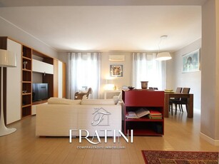 Appartamento in Vendita a Ascoli Piceno, zona Porta Maggiore, 280'000€, 143 m²