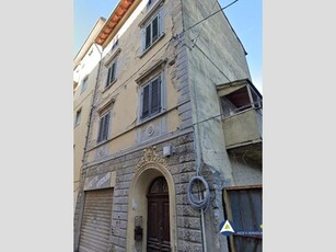 Appartamento in Vendita a Livorno, 192'000€, 250 m²