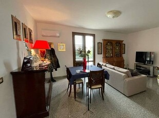 Appartamento in Vendita a Terrasini Terrasini - Centro
