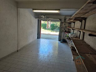 Box - Garage - Posto Auto in Vendita a Torviscosa Torviscosa - Centro