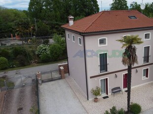 Casa Bi - Trifamiliare in Vendita a Bolzano Vicentino Lisiera
