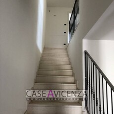 Casa Bi - Trifamiliare in Vendita a Grisignano di Zocco Grisignano di Zocco - Centro