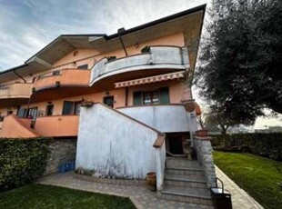 Casa Bi - Trifamiliare in Vendita a Nogarole Rocca Pradelle