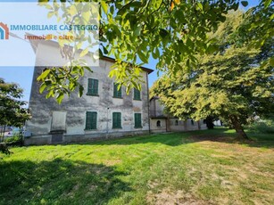 Casa indipendente in Vendita a Casteggio