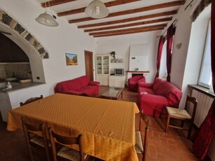 Casa indipendente in Vendita a Diano San Pietro Diano San Pietro