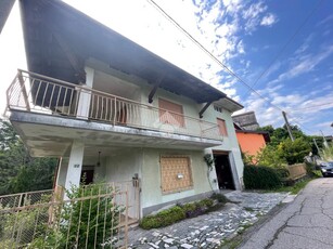 Casa indipendente in vendita a Gozzano